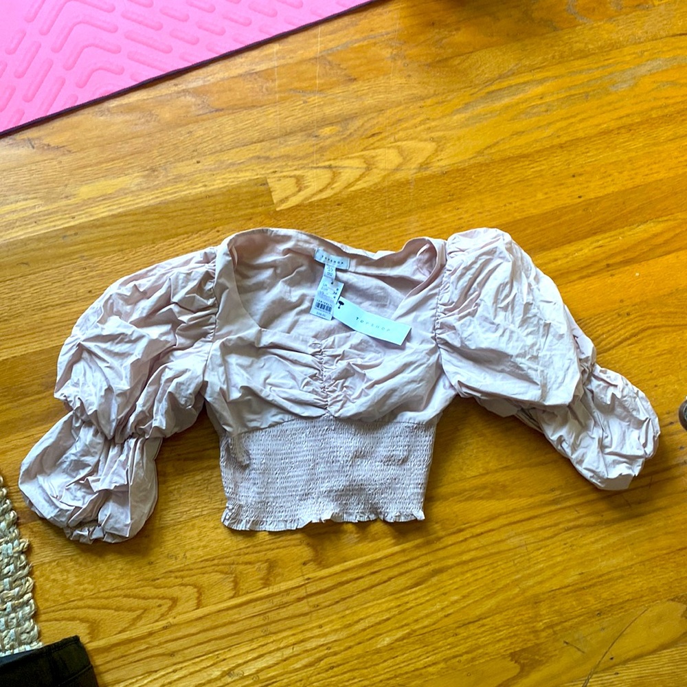 NEW Puffy sleeved topshop crop top